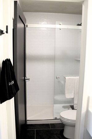 Free toiletries, hair dryer, towels, soap - The Lodge at Banner Elk (Banner Elk)