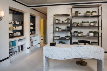 Couples treatment rooms, steam room, body treatments, aromatherapy at Avalon Hotel & Bungalows Palm Springs, a Member of Design Hotels