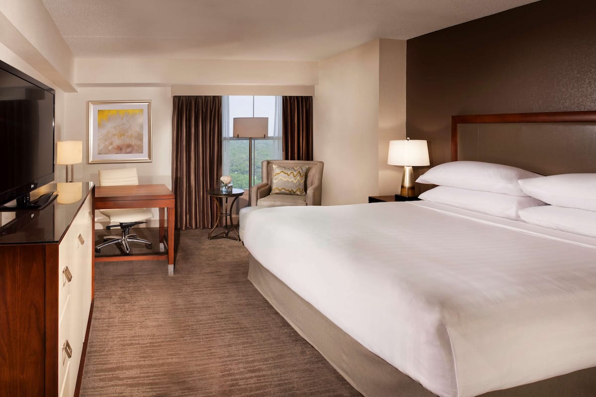 egyptian cotton sheets, premium bedding, down duvets, pillow-top beds