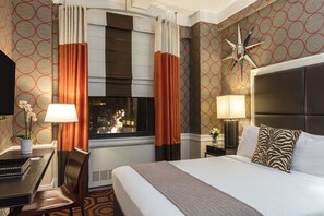 Premium bedding, in-room safe, individually decorated - Empire Hotel (New York)