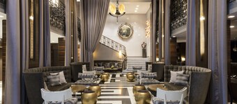 Empire Hotel