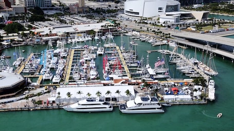 Point of interest. Holiday Inn Miami West - Airport Area by IHG