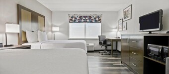 La Quinta Inn & Suites by Wyndham Sturbridge