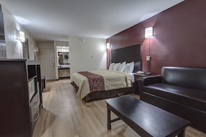 Superior Room, 1 King Bed, Non Smoking | Blackout drapes, iron/ironing board, free WiFi, bed sheets