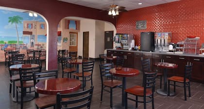 Red Roof Inn Van Horn