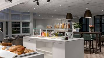 Päivittäinen buffetaamiainen maksusta