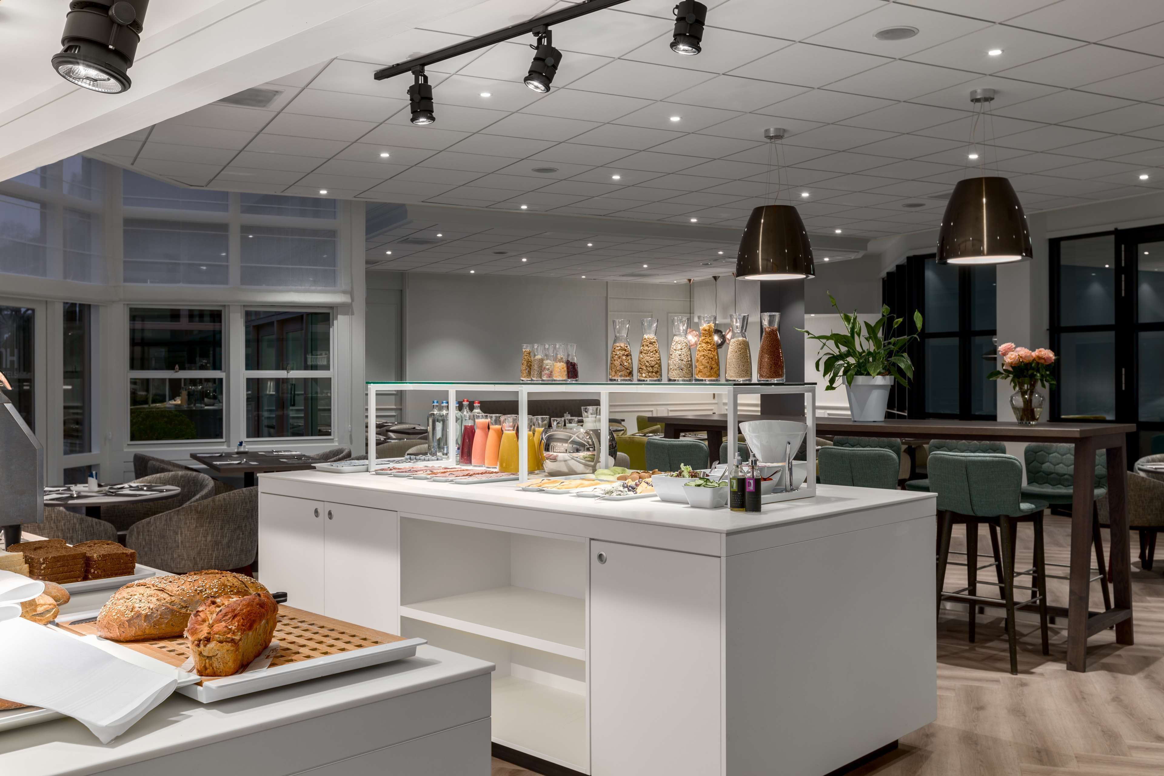 Päivittäinen buffetaamiainen maksusta