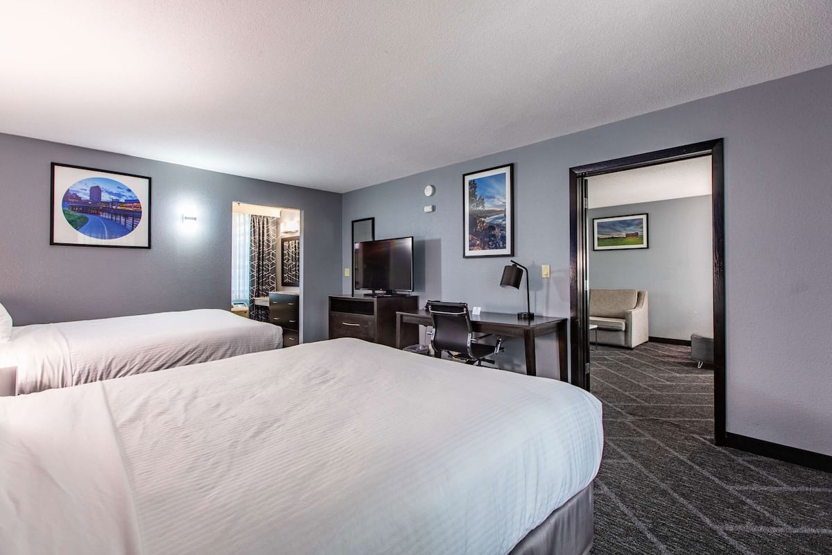 Blackout drapes, soundproofing, iron/ironing board, rollaway beds