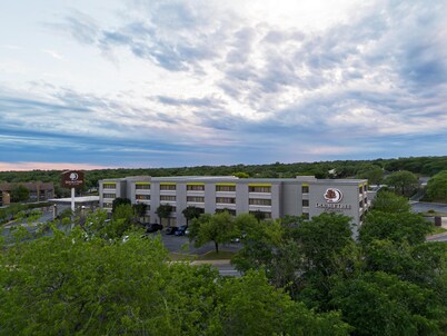 DoubleTree by Hilton Hotel Austin Northwest Arboretum