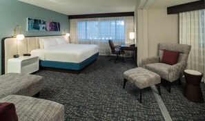 Premium bedding, in-room safe, iron/ironing board - DoubleTree by Hilton Hotel Austin Northwest Arboretum (Austin)