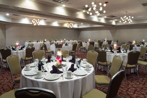 Ballroom - DoubleTree by Hilton Hotel Austin Northwest Arboretum (Austin)
