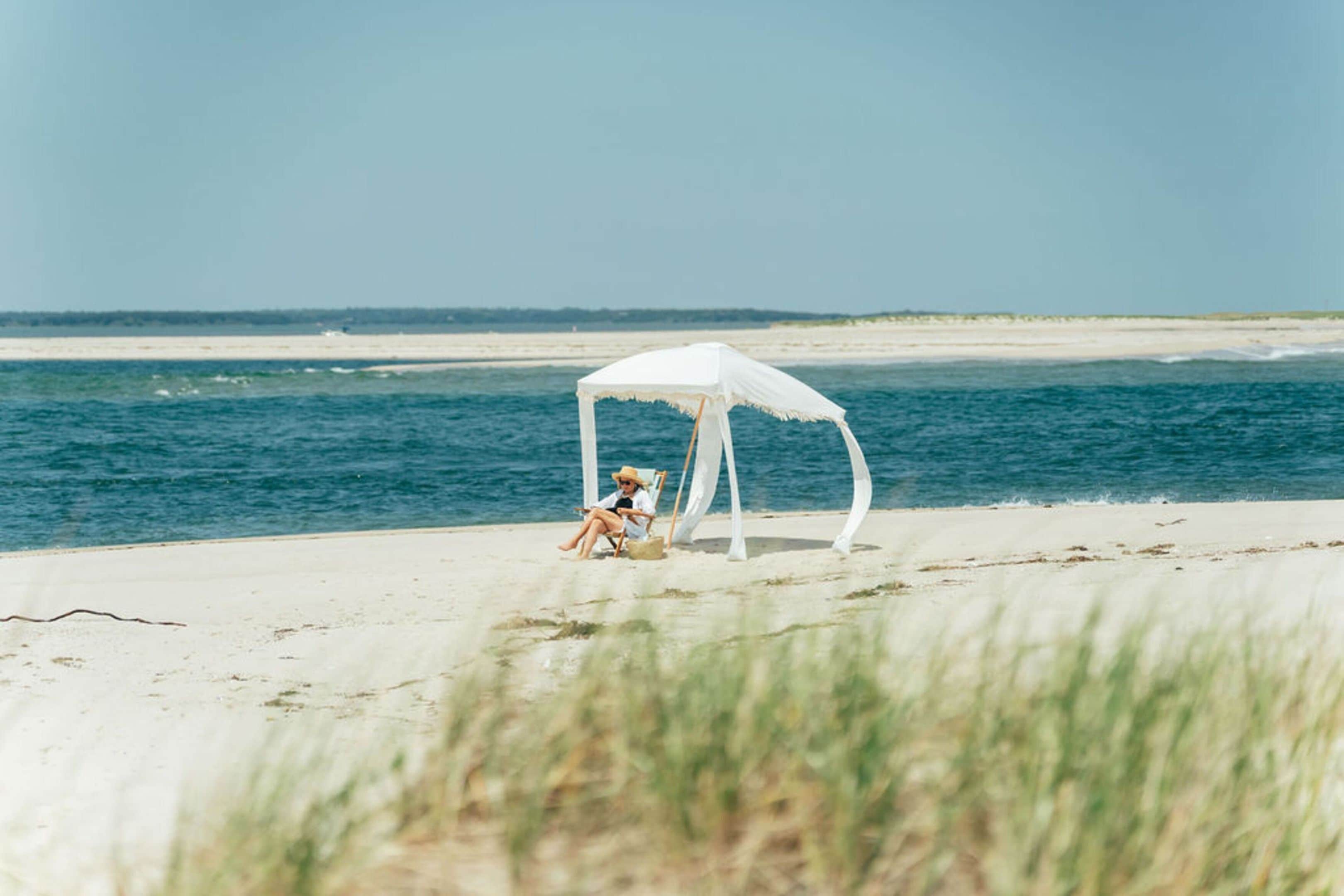 Private beach, beach umbrellas, beach towels, beach bar