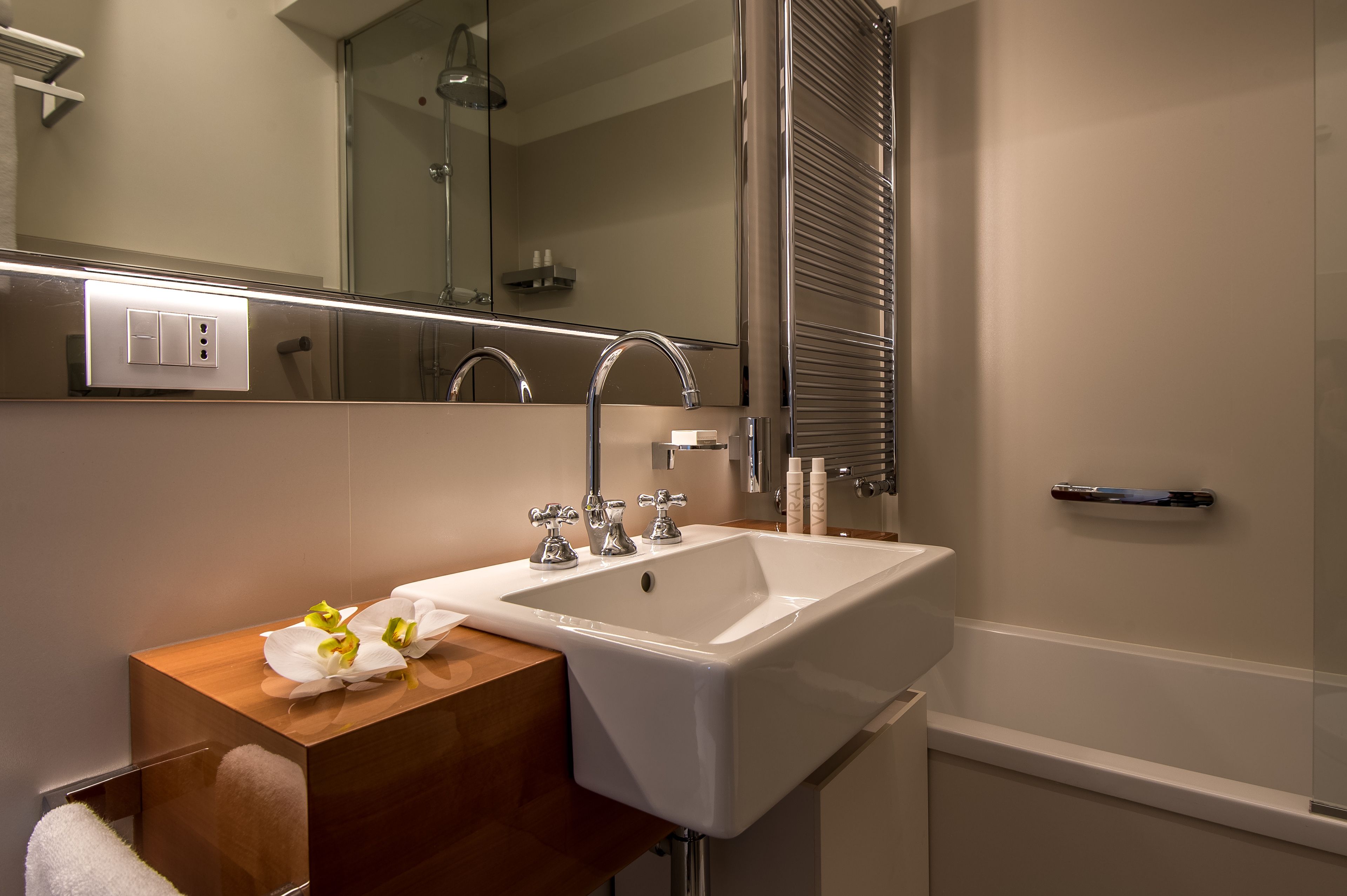 deluxe apartment, 1 bedroom, canal view (separate entrance with stair lift) | bathroom | eco-friendly toiletries, hair dryer, towels, soap