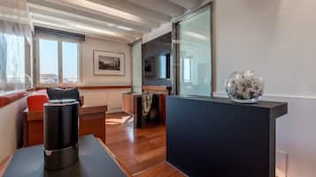 Deluxe Apartment, 1 Bedroom, Canal View (separate entrance with stair lift) | Living area | 24-inch flat-screen TV with satellite channels, TV, pay movies