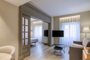 Minibar, coffres-forts dans les chambres