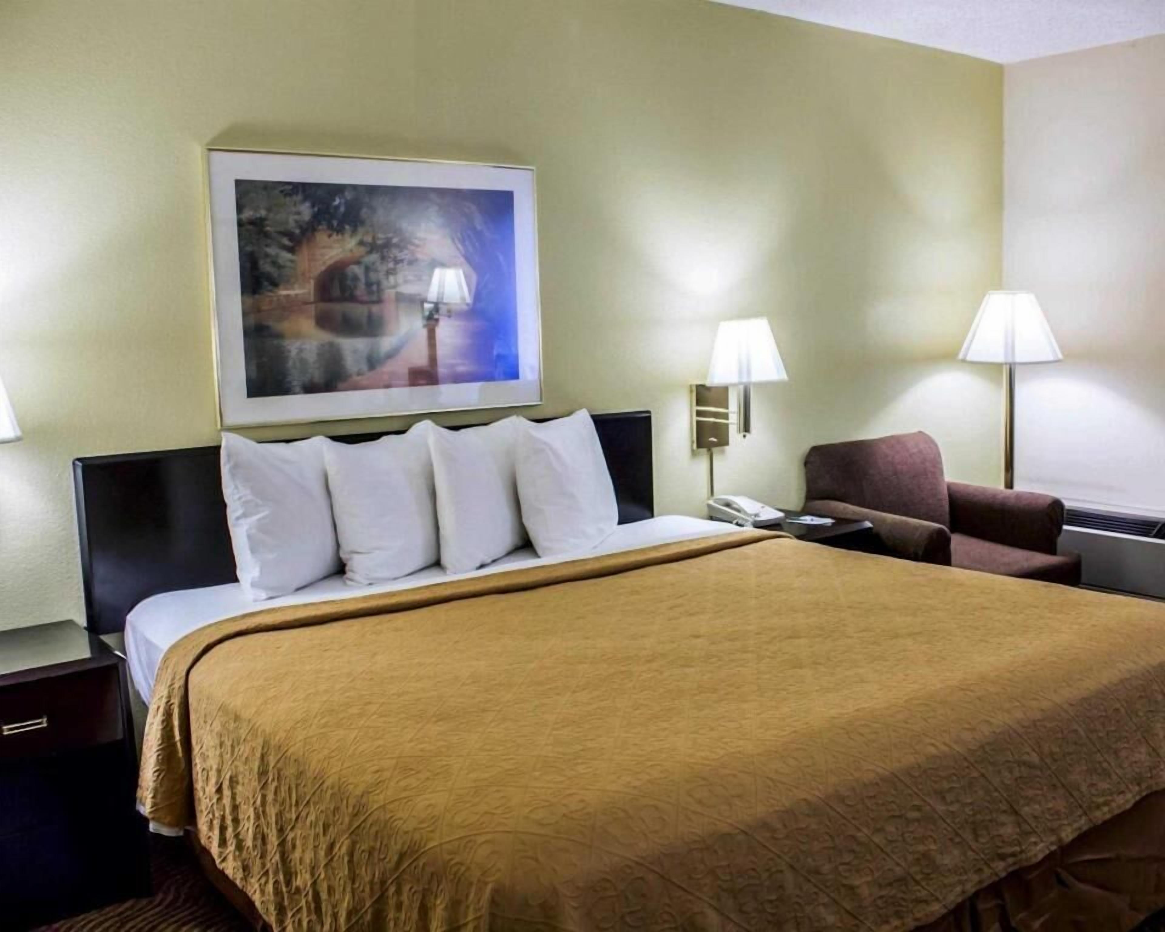 Desk, iron/ironing board, free WiFi, bed sheets