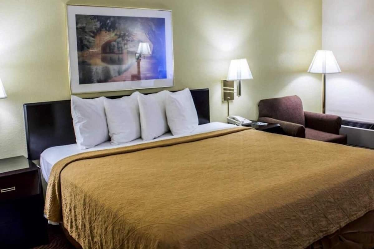 Desk, iron/ironing board, free WiFi, bed sheets
