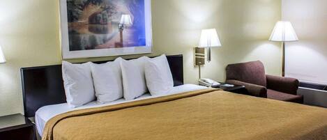 Standard Room, 1 King Bed, Non Smoking | Desk, iron/ironing board, free WiFi, bed sheets