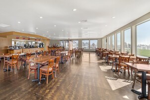 Desayuno buffet incluido todos los días 