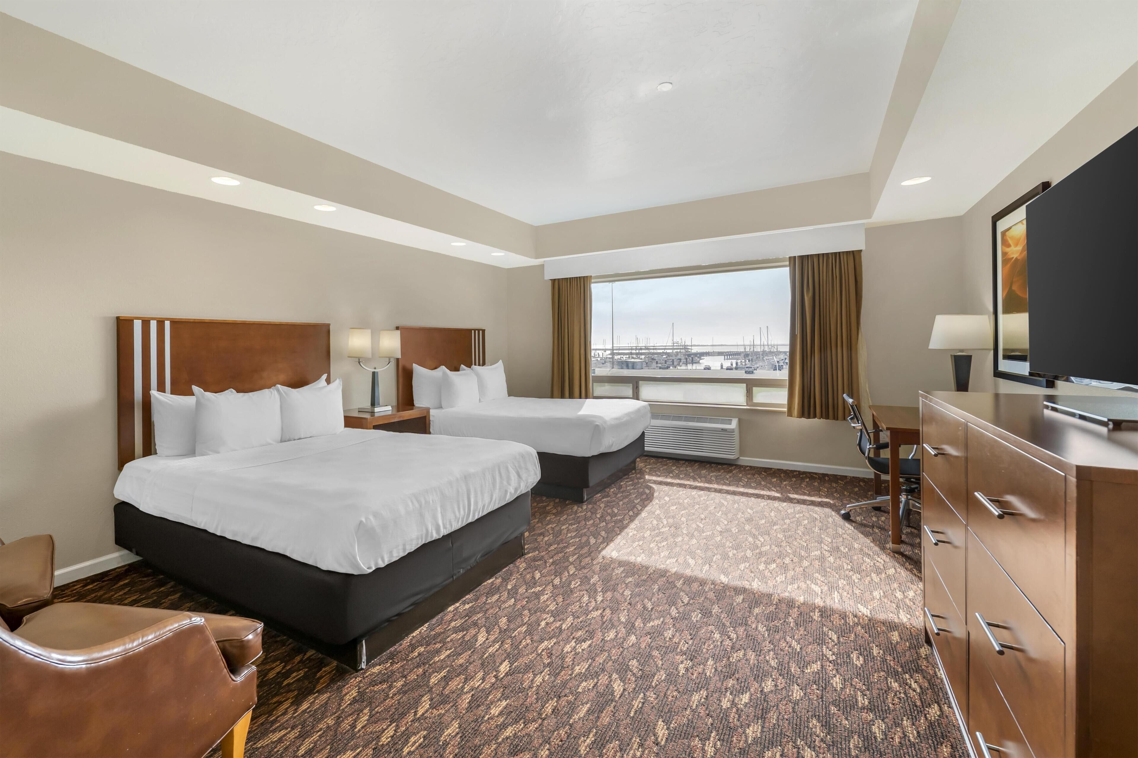 Standard Room, 2 Queen Beds, Non Smoking (with Partial Harbour View) | In-room safe, individually decorated, desk, laptop workspace