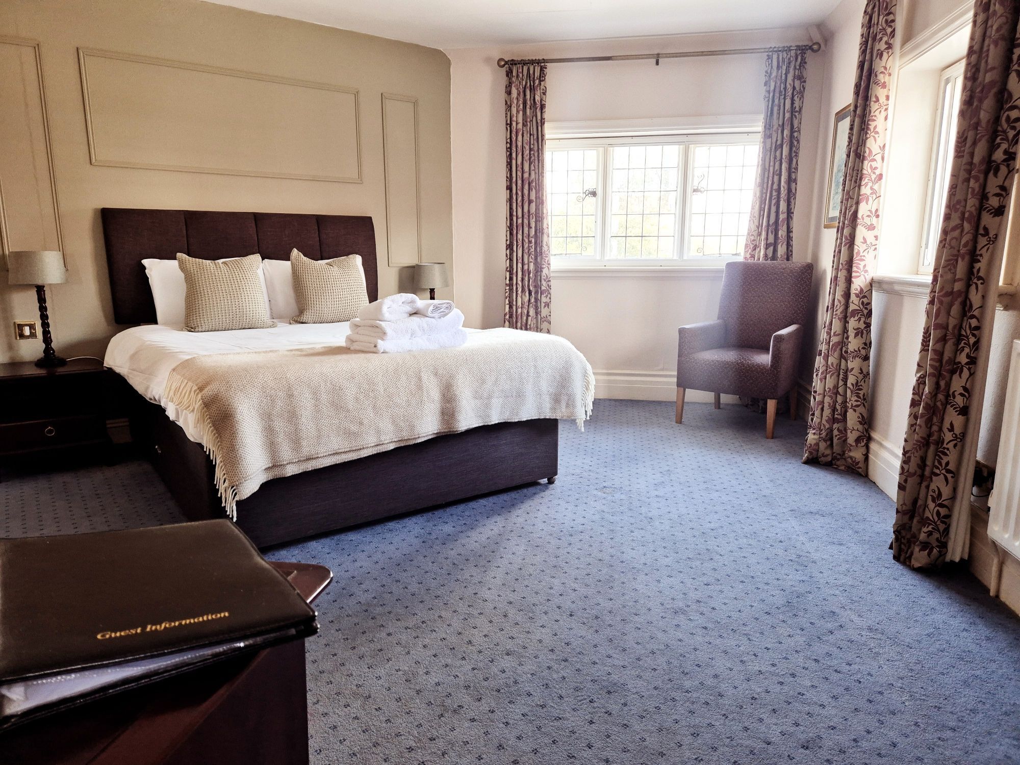 Foto - The Devil's Punchbowl Hotel