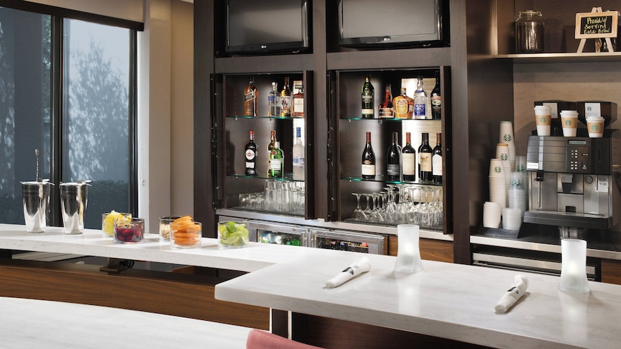 Courtyard by Marriott Dallas Las Colinas