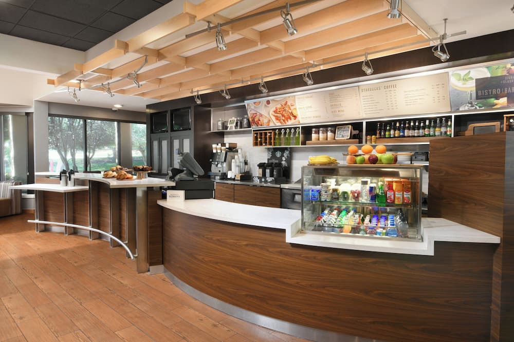 Courtyard by Marriott Dallas Las Colinas