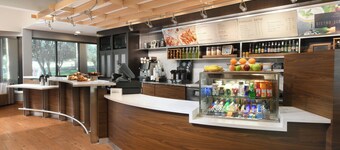 Courtyard by Marriott Dallas Las Colinas