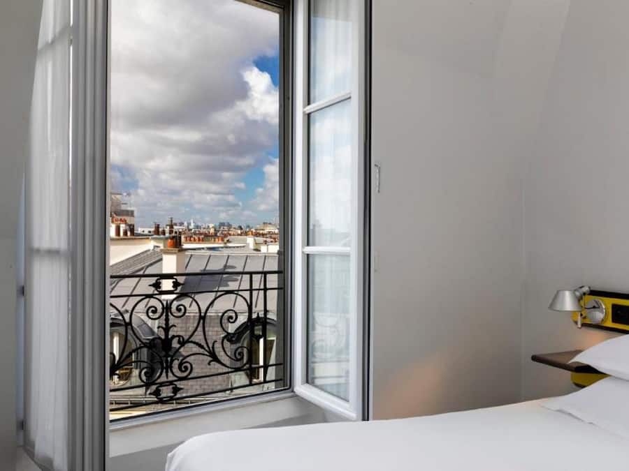 Paris Privilege | Roupas de cama premium, escrivaninha, quartos à prova de som