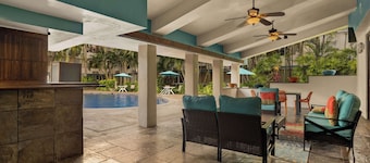 Airport Honolulu Hotel, Trademark Collection by Wyndham