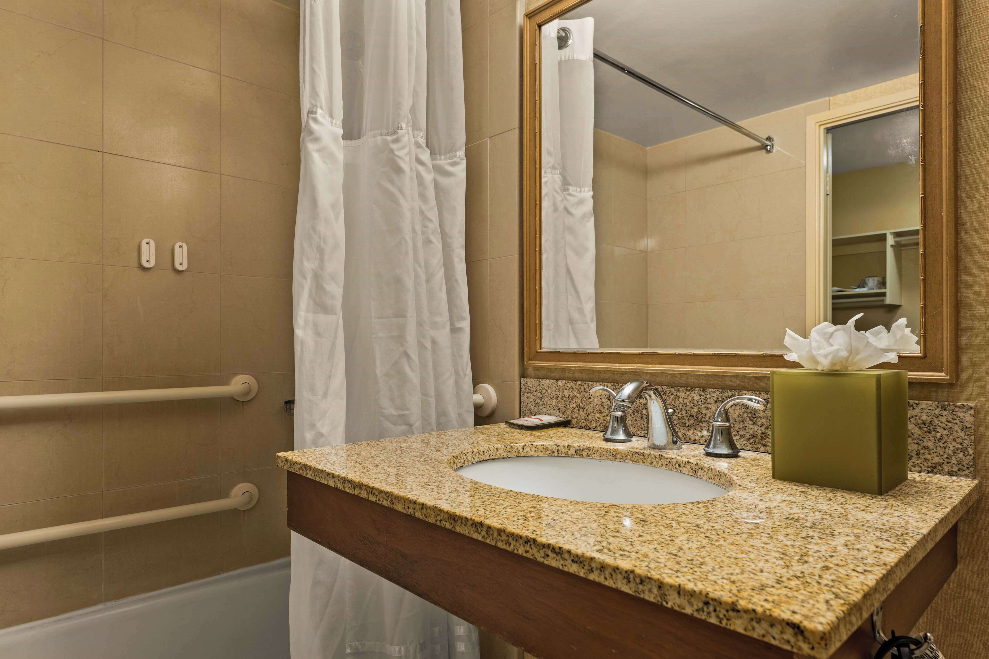 Foto - Airport Honolulu Hotel, Trademark Collection by Wyndham