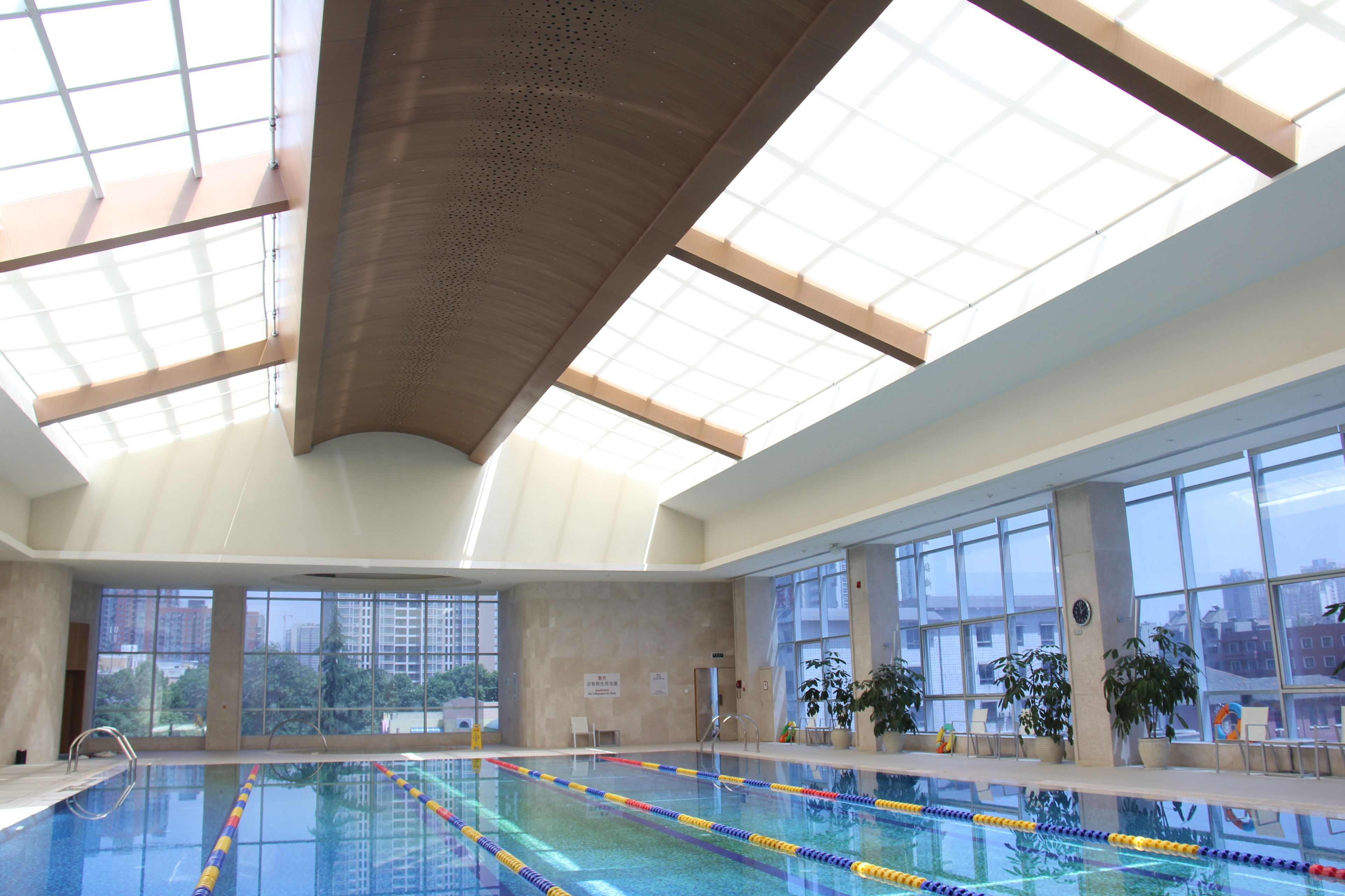 indoor pool, open 7:00 am to 10:00 pm, pool loungers