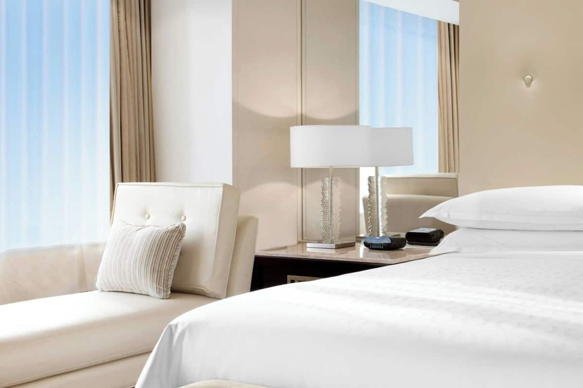 club suite, 1 king bed | premium bedding, down duvets, minibar, in-room safe
