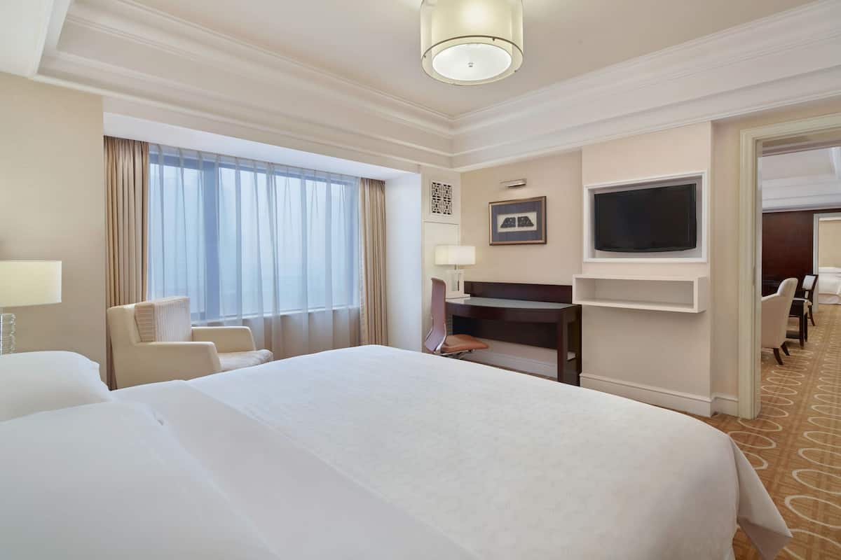 1 habitación, ropa de cama de alta calidad, cubrecamas y minibar