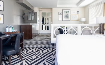 Deluxe Suite 1 King Bed | Egyptian cotton sheets, premium bedding, down comforters, pillowtop beds at Chamberlain West Hollywood