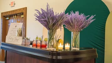 Frühstück, Mittagessen, Abendessen, Blick auf den Golfplatz