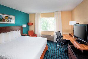 Room, 1 King Bed, Non Smoking | Individually decorated, individually furnished, desk, laptop workspace