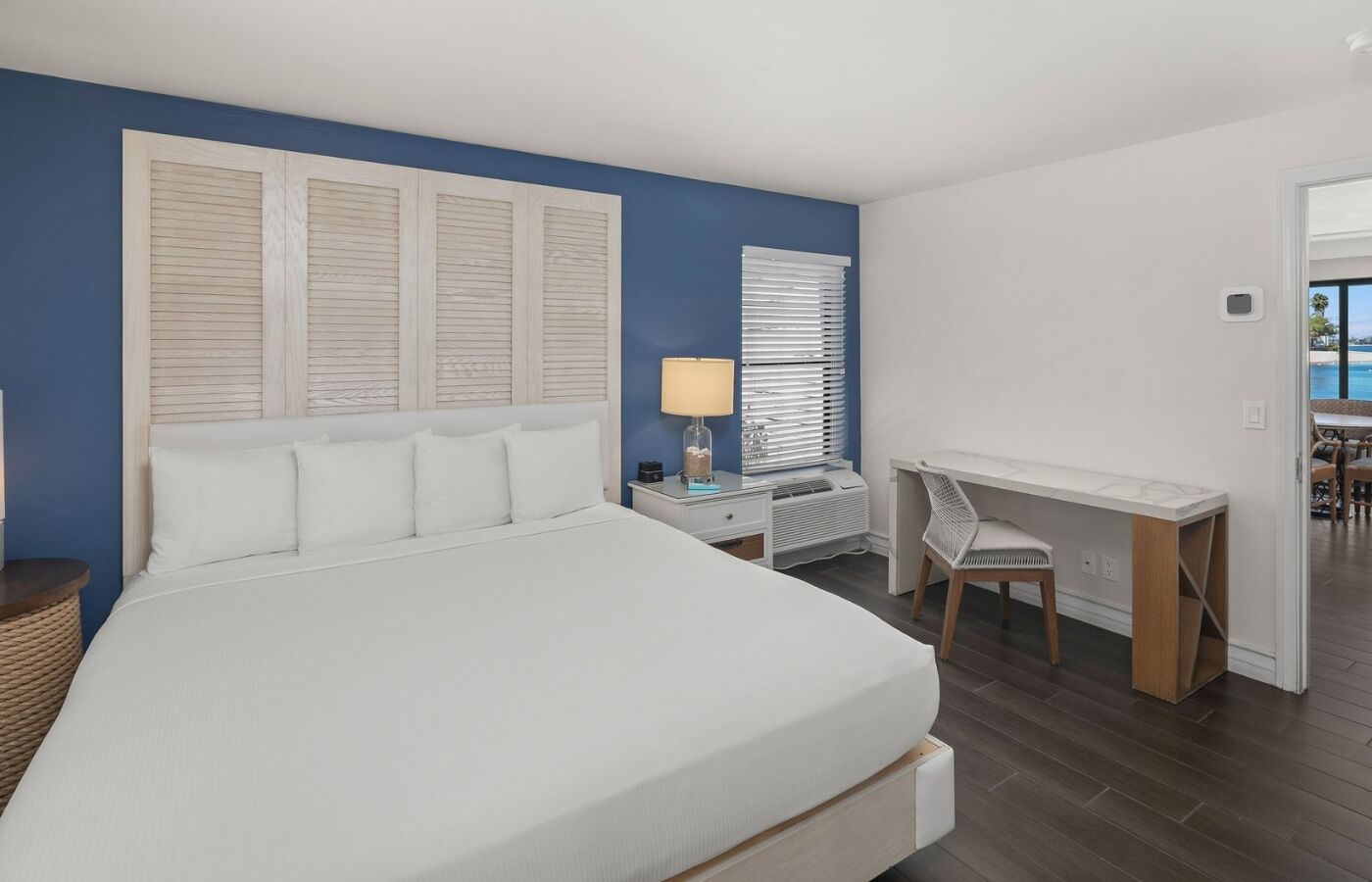 Hypo-allergenic bedding, in-room safe, individually furnished