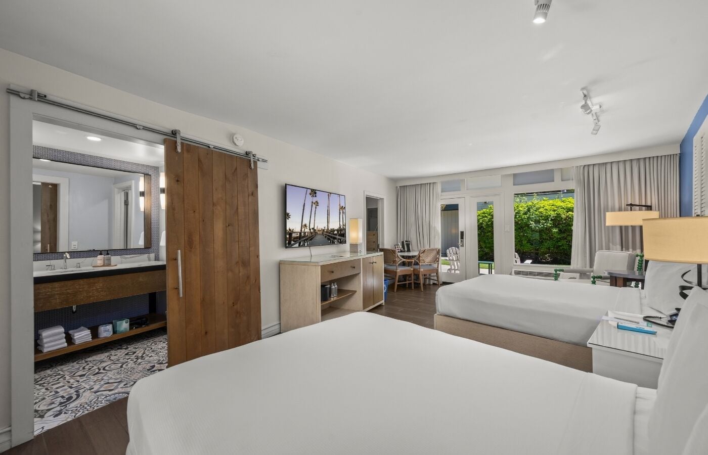 Room, 2 Queen Beds, Lanai (Garden) | Hypo-allergenic bedding, in-room safe, individually furnished