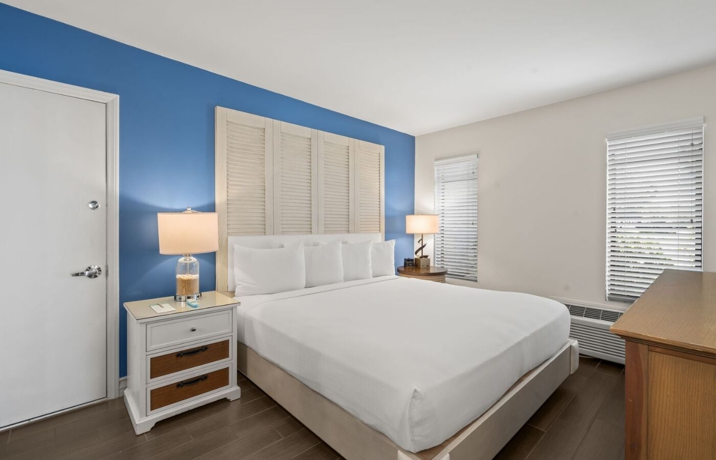 Suite, 1 King Bed (Bayside Bungalow Bay) | Hypo-allergenic bedding, in-room safe, individually furnished