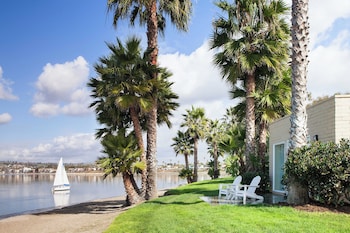 Paradise Point Resort & Spa