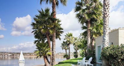 Paradise Point Resort & Spa