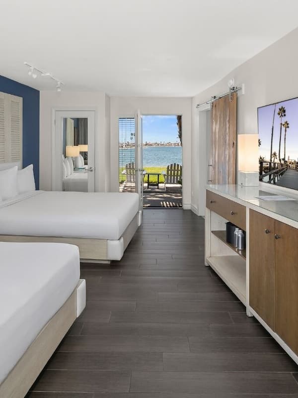 Room, 2 Queen Beds, Lanai (Bayside) | 1 bedroom, hypo-allergenic bedding, in-room safe, individually furnished