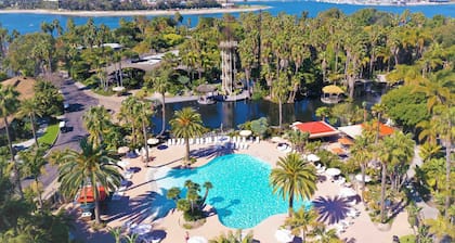 Paradise Point Resort & Spa
