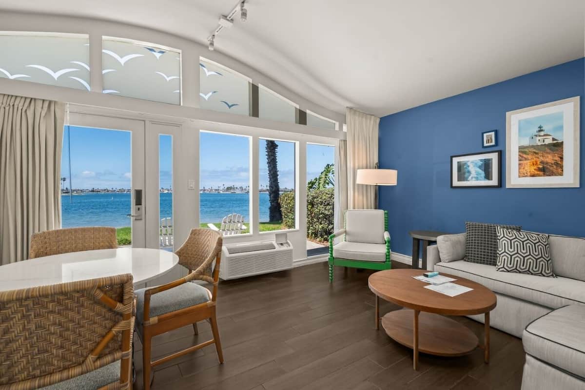 Junior Suite, 1 King Bed (Bayside) | Living area | 60-inch LCD TV with cable channels, TV, table tennis