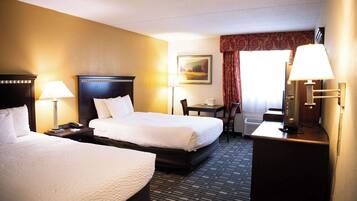 1 bedroom, premium bedding, desk, laptop workspace