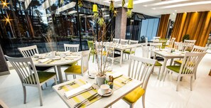 Tägliches inbegriffenes Frühstücksbuffet