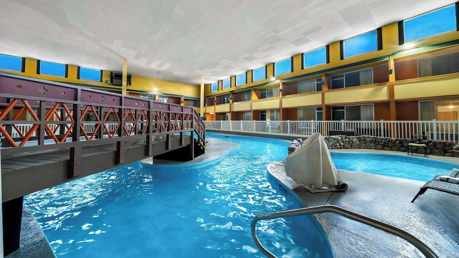 Clarion Inn and Suites Convention Center Kearney