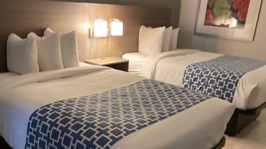 Clarion Inn & Suites and Convention Center