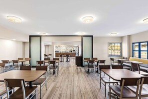 Free daily full breakfast 